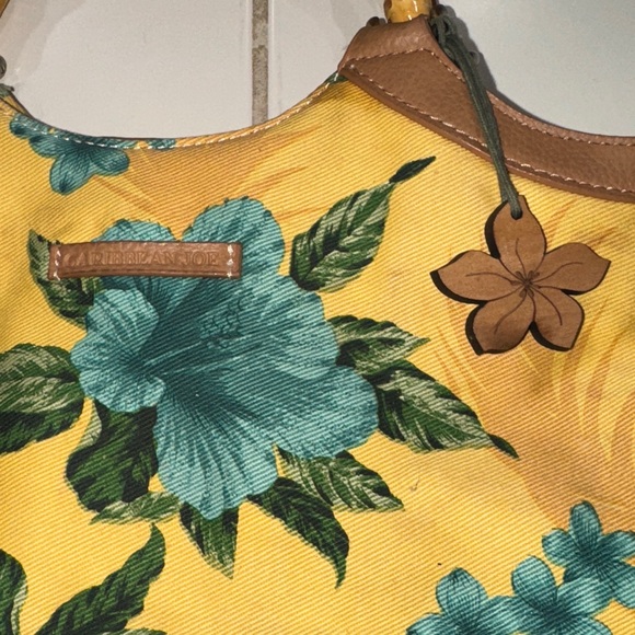 Caribbean Joe Tropical Print Canvas Bag with Bamboo Handles - Picture 2 of 6